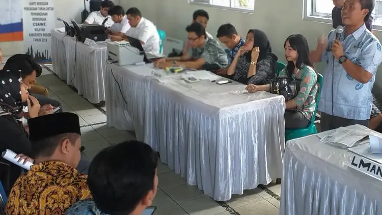 Warga Kampung Pasir Purut Mulai 'Bedol Kampung'