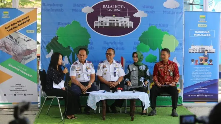 Bandung Terbuka untuk Kaum Urban, Tapi...