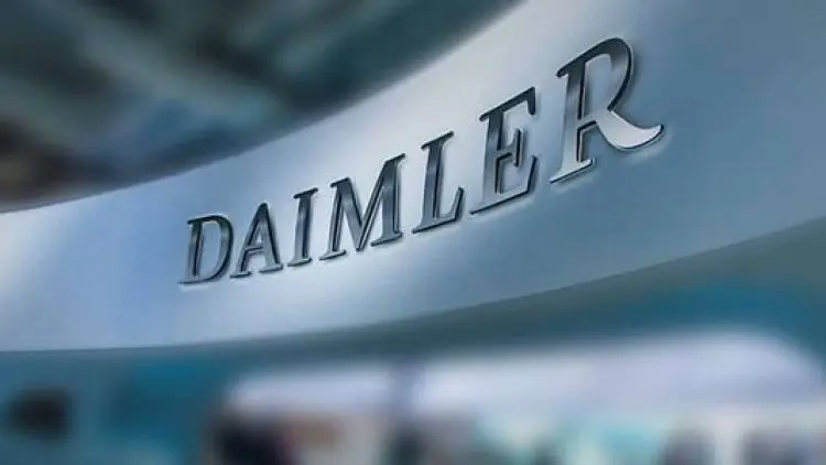 Kurangi Biaya Produksi, Daimler Terus Putar Otak