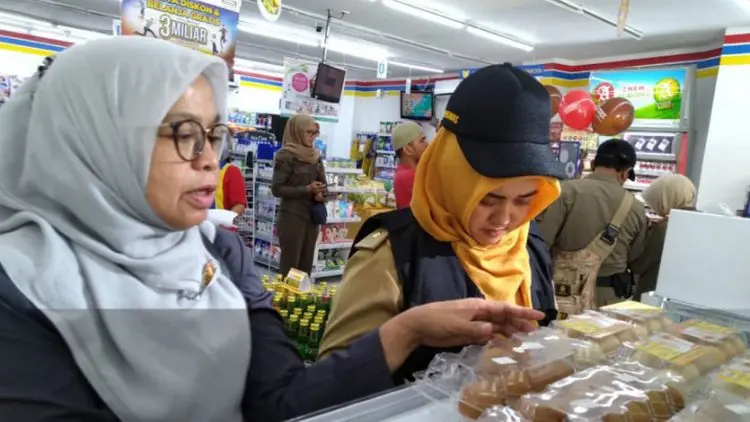 Dinas Pangan Karawang: Jangan Jual Barang Kedaluwarsa