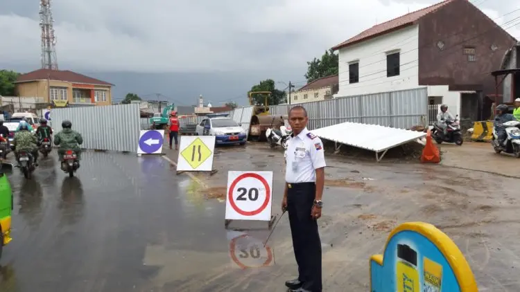 Pembangunan Fly Over Martadinata Diprediksi Molor