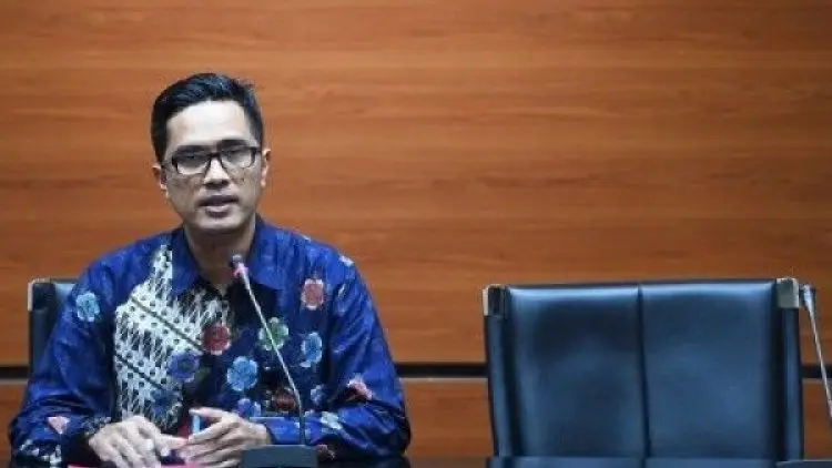 KPK Minta Keterangan Muliaman D Hadad Terkait Kasus Century