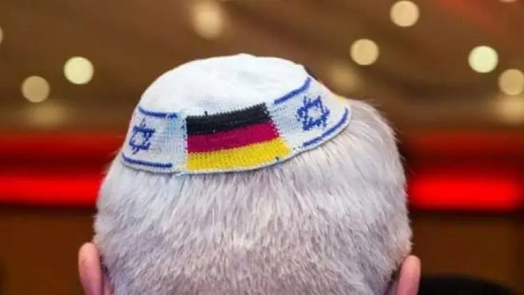 Umat Yahudi di Jerman Diminta Tidak Pakai Peci