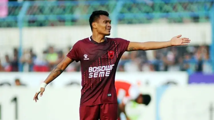 Taburan Mantan Persib Senjata Utama PSM Lawan PS Tira Persikabo