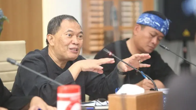 Pejabat Pemkot Bandung Dilarang Terima Parsel