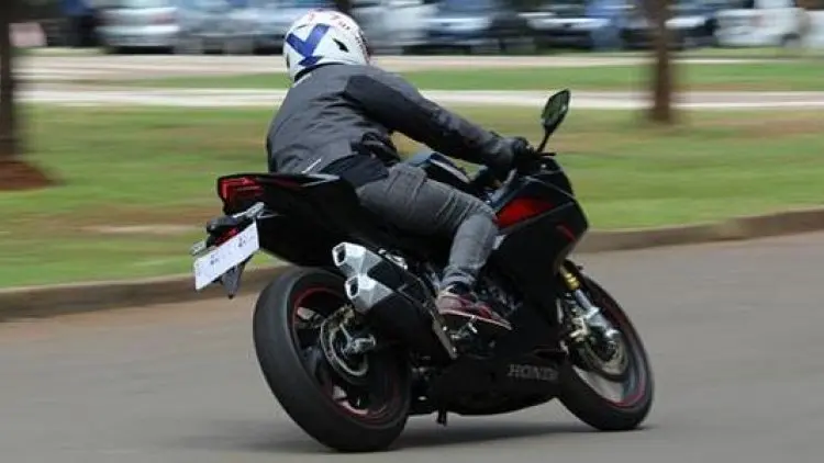 Perhatikan 5 Bagian Motor Ini Saat Cuaca Panas