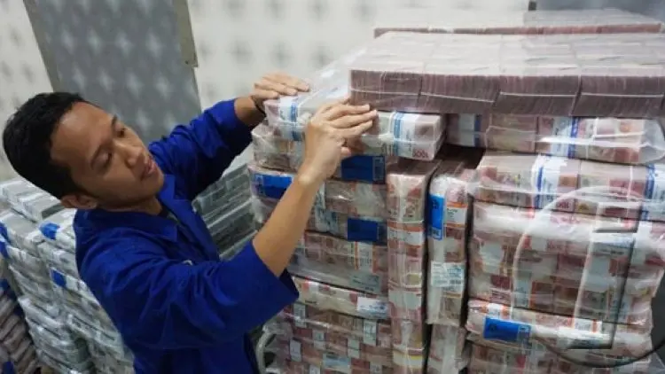 Penukaran Uang Pecahan Tembus Rp1,8 Triliun/Hari