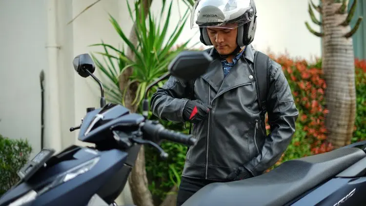 7 Tips Mudik Aman Menggunakan Sepeda Motor