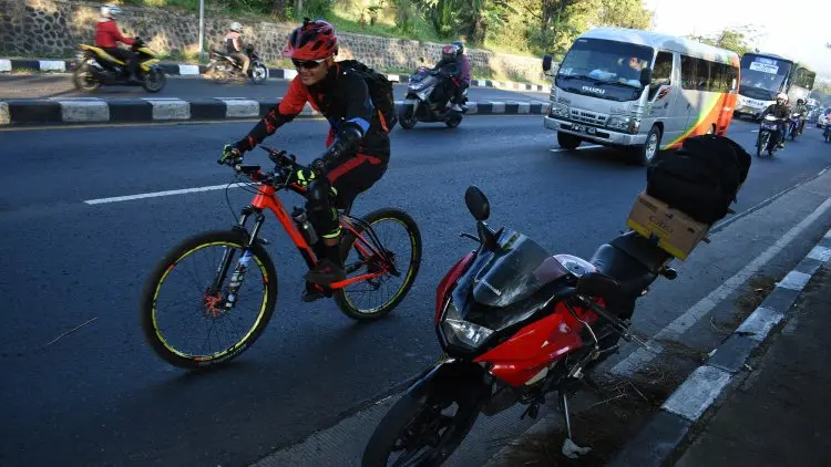 Pemudik Sepeda Asal Bandung