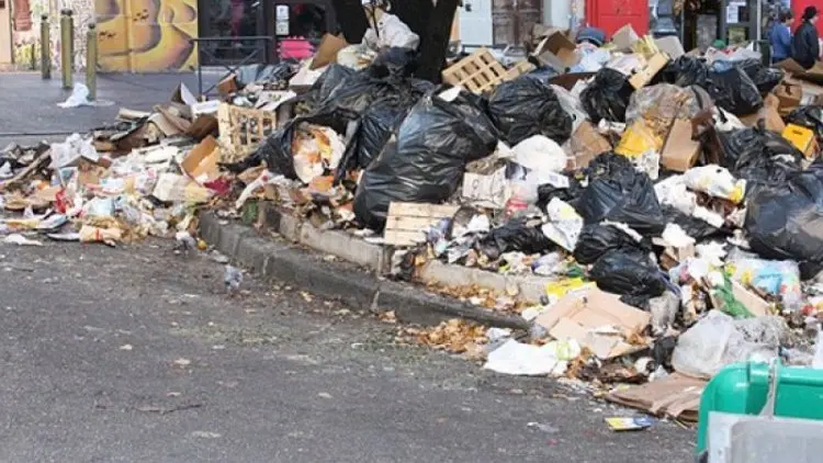 Sampah Lebaran Menumpuk, Ada Tim Takeshi