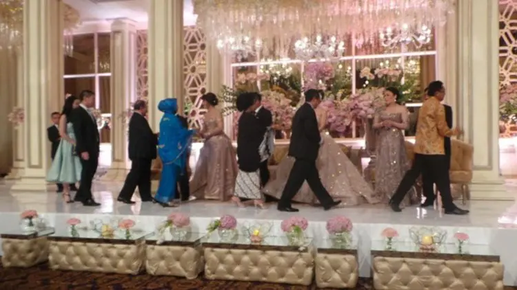 Malu Tak Gelar Pesta Nikah yang Meriah?