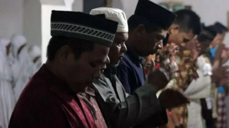 Jamaah Naqshabandiyah Padang Sudah Rayakan Lebaran