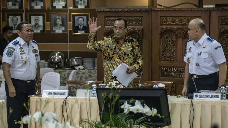Pesawat Sepi Penumpang, Ini Kata Menhub