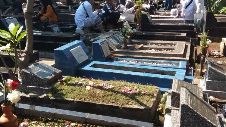Foto: Ziarah di Hari Raya Idulfitri 1440 H