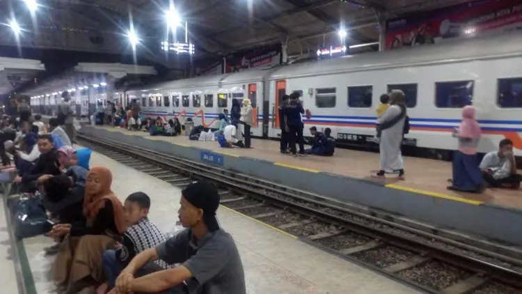 Mudik, Tren Penumpang KA Meningkat
