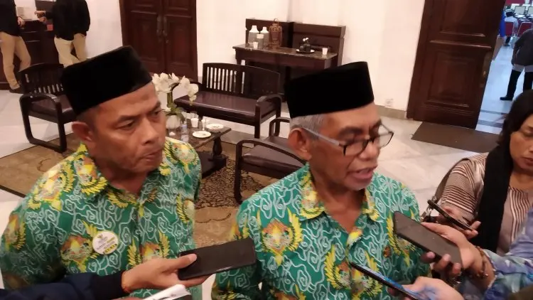 Baznas Bogor Berikan Beasiswa bagi Anak Yatim Piatu