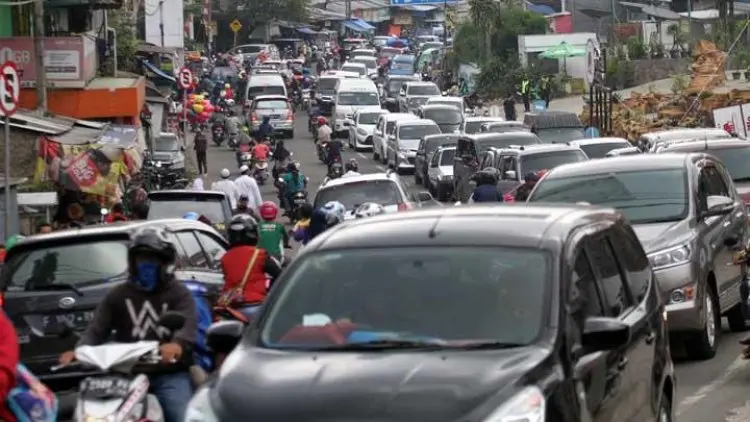 Jalur Puncak Bogor Diberlakukan Satu Arah Sampai 9 Juni