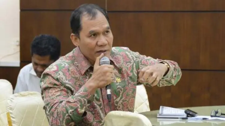Menhub Tak Becus Kendalikan Harga Tiket Lebaran