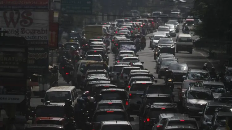 Lalu Lintas Arah Puncak dan Sukabumi Macet Parah