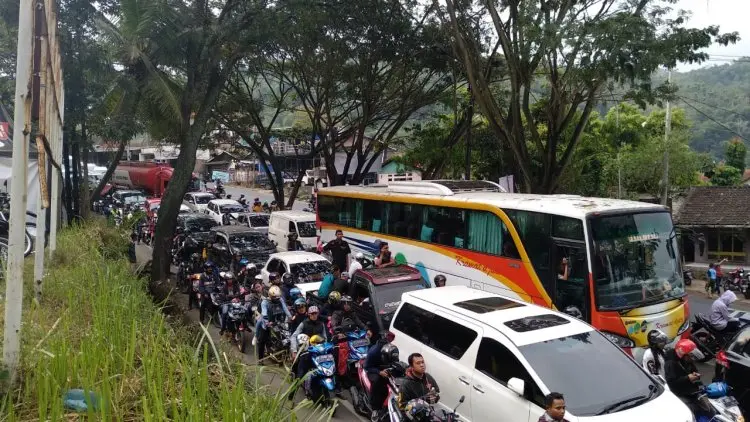 Nagreg Padat, Jalur Pantura Opsi Terbaik Bagi Pemudik