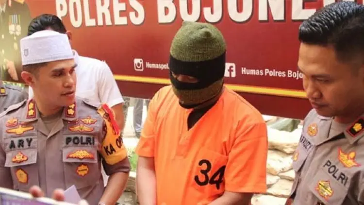 Duh, Kades Ditangkap Gara-gara Tipu Warga