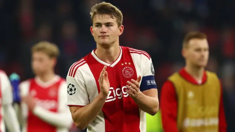 Barcelona-PSG Berebut De Ligt