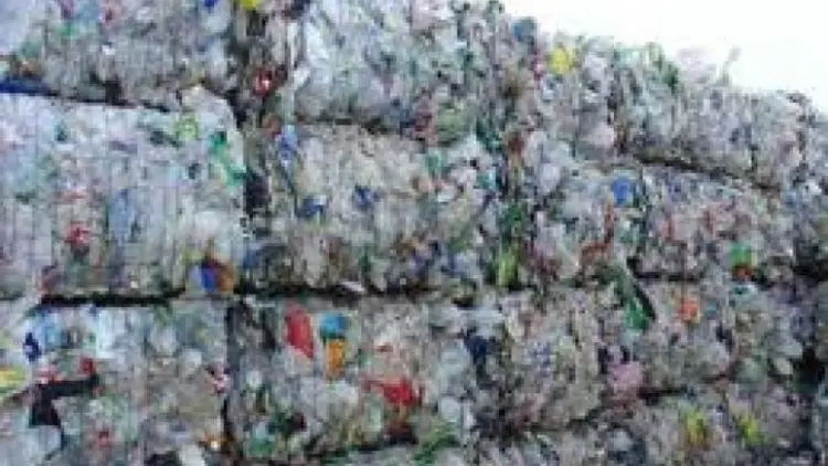 Tak Ada Lagi Tas dan Sedotan Plastik di Kanada