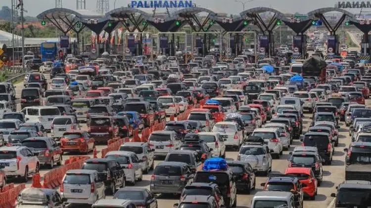 Menhub Ungkap Penyebab Kemacetan Arus Balik 2019