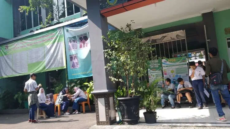 Duh...Ortu Terpaksa Bikin Absensi Gegara PPDB Kota Bogor Membludak