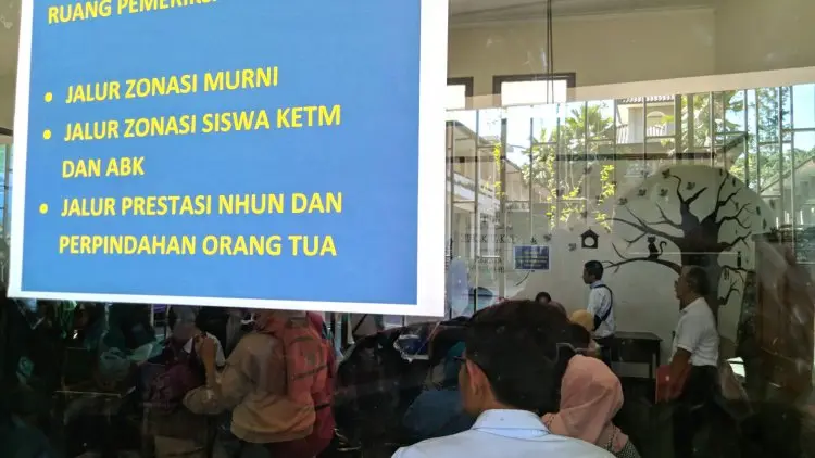 Luar Biasa, Lulusan SMP di Jabar Diklaim Lebihi Kuota SMA/SMK Negeri