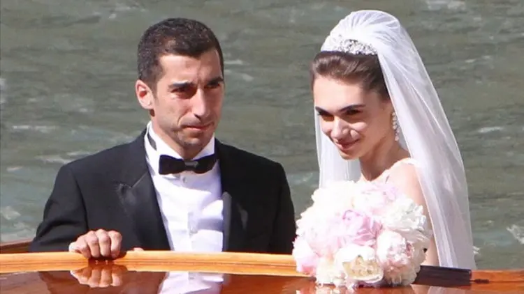 Mkhtaryan Nikahi Wanita Cantik Putri Polisi Armenia