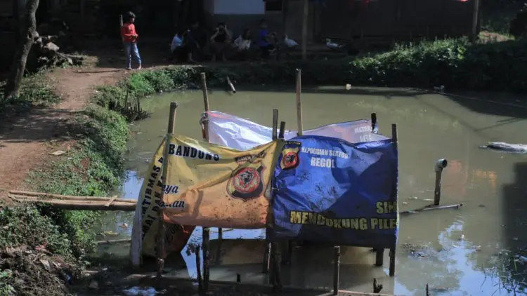 MCK Minim, Warga Cikawung Buang Hajat ke Sungai dan Empang