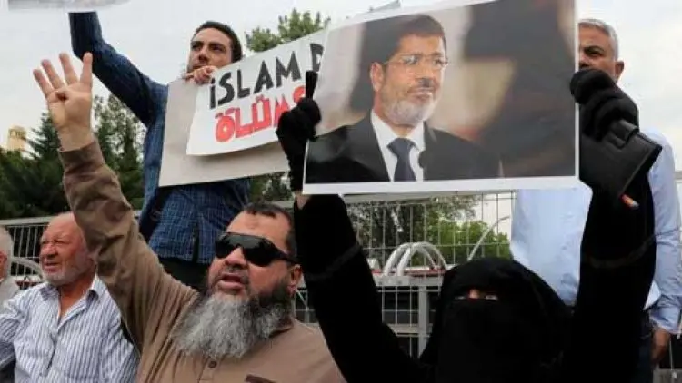 Morsi Dikebumikan di Kairo, Bukan di Kota Kelahirannya