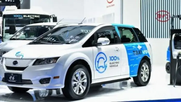 China Pimpin Penjualan Mobil Listrik Dunia