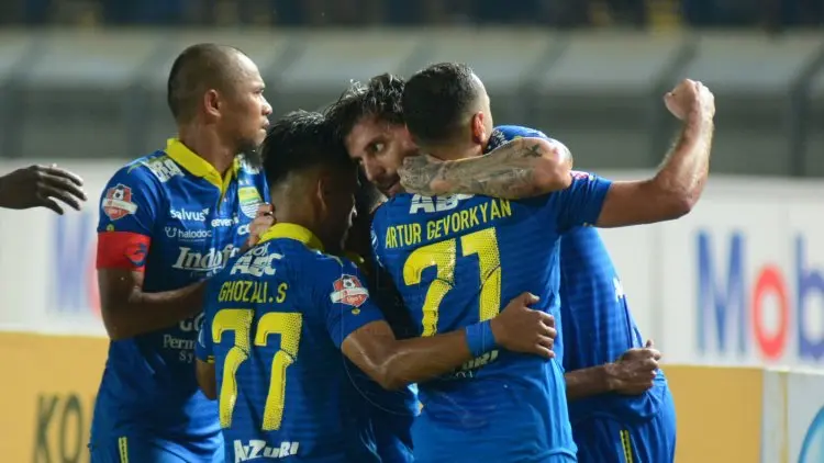 Begini Cara Robert Bangkitkan Mental Persib