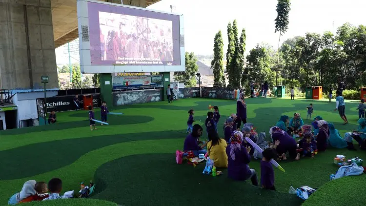 Foto: Liburan Sekolah di Taman Film Bandung