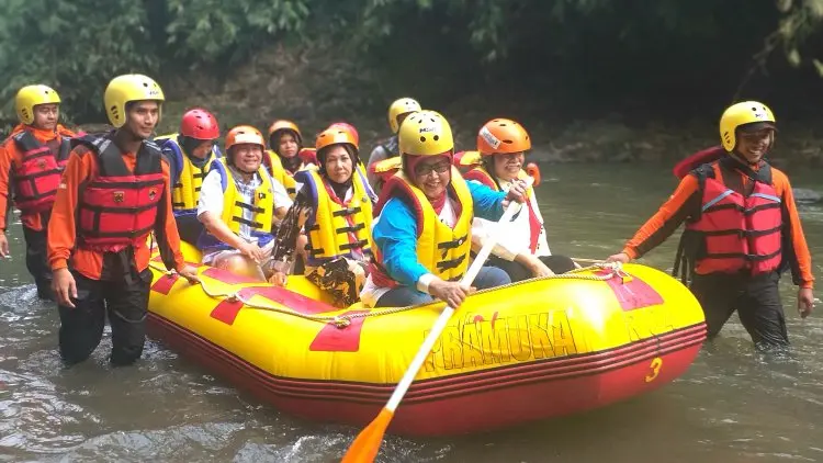 Sampah dan Alih Fungsi Lahan Jadi Problem Ciliwung