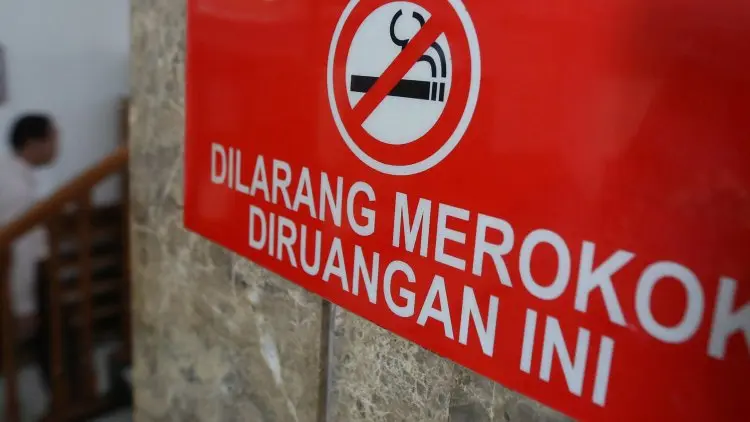 Karawang Tetapkan Tujuh Zona Larangan Merokok