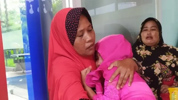 Memilukan, sang Anak Menangis Histeris Melihat Ibunya Hangus