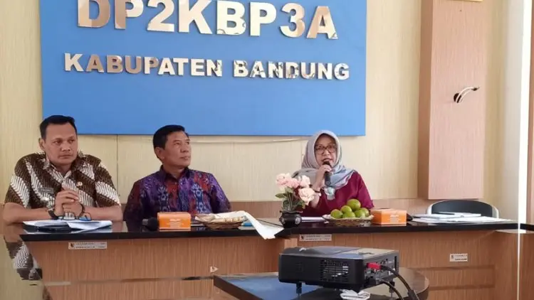 Semangat Sabilulungan Menarik Tim Penilai P2WKSS Jabar