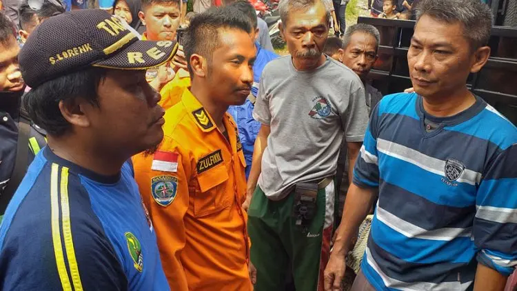 Main rakit, Tenggelam 12 Jam, Brama Ditemukan Tewas