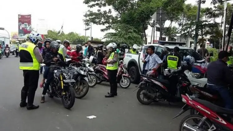 Ratusan Kendaraan Terjaring Razia di Cilember