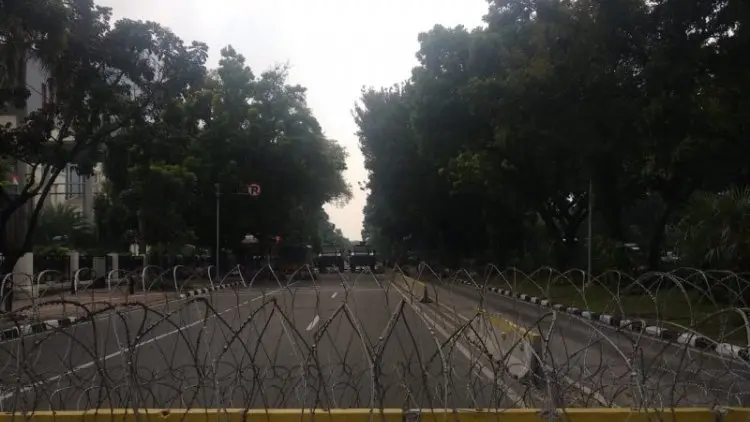 Polisi Blokade Jalan Menuju Gedung MK