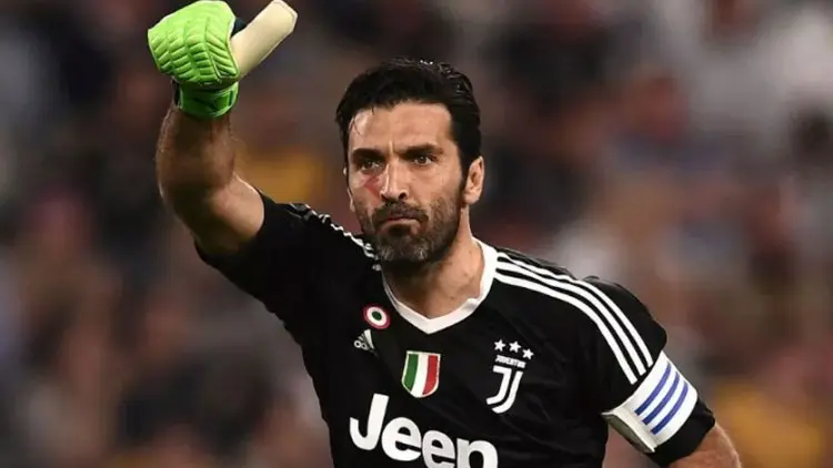 Haaa...? Buffon Kembali ke Juventus?