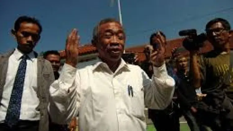 Qomar Tak Ditahan, Kejari Berlakukan Wajib Lapor