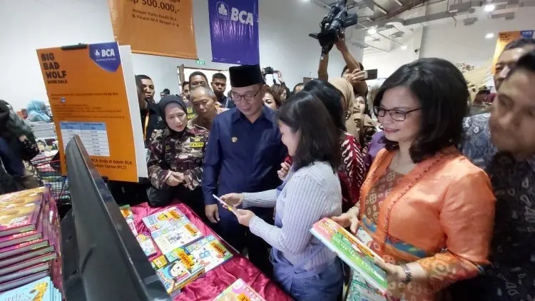 BCA Genjot Transaksi Nontunai