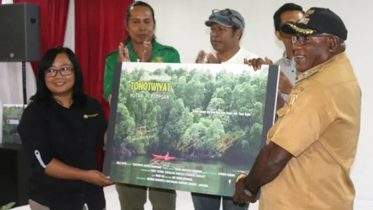 Film Tonotwiyat, Kearifan Lokal Enggros tentang Hutan Perempuan