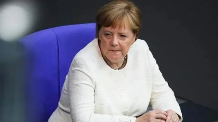Duh, Kanselir Jerman Angela Merkel Gemeteran Lagi
