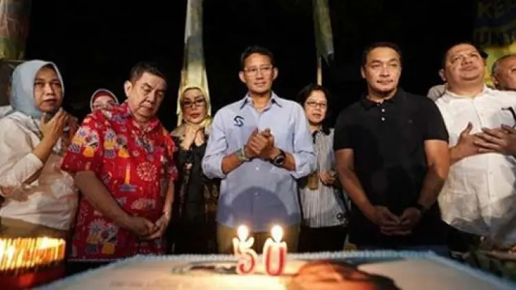 Ke Rumah Siap Kerja, Sandi Kaget Dapat Surprise