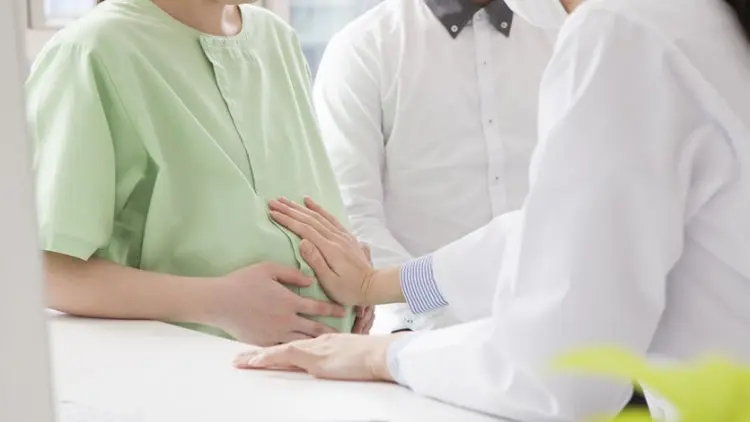 Peran Bidan dan Dokter Kandungan Saling Melengkapi